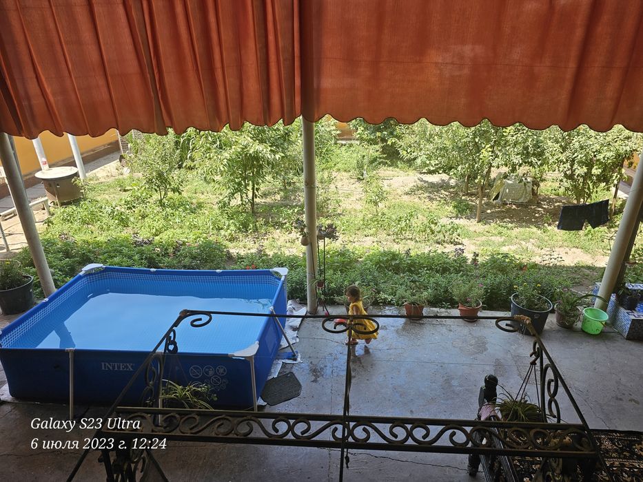 Продается 3х этажный дом с уникальным проектом. 6 соток Бектемирский р