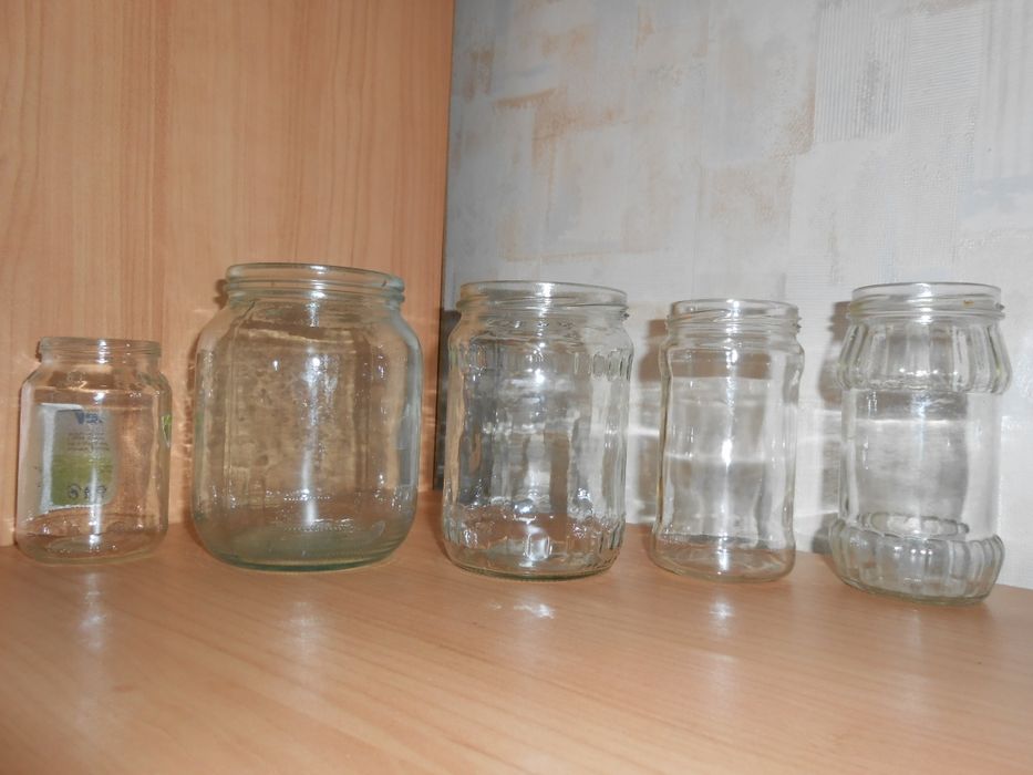 Стъклени буркани