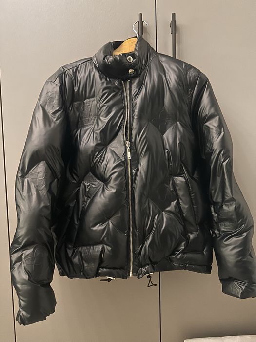 Яке louis vuitton