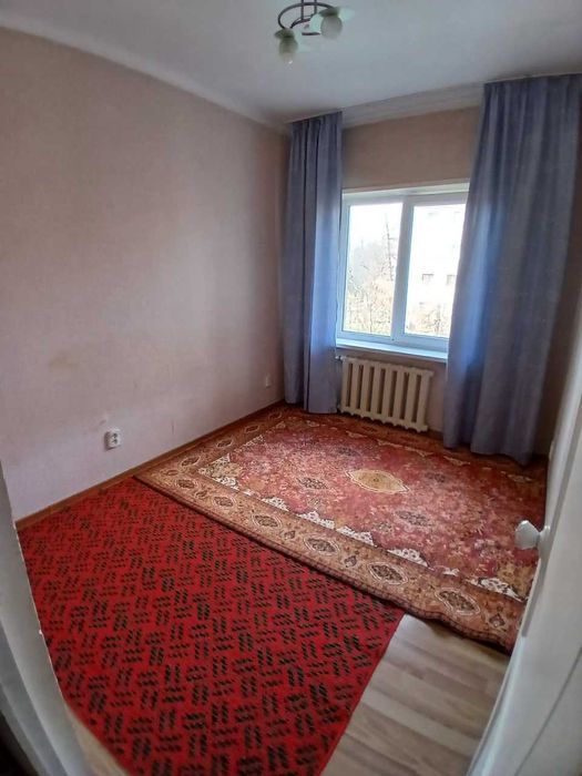 Продаётся 2 комнатная квартира С ремонтом  и мебель техникой / кирпич