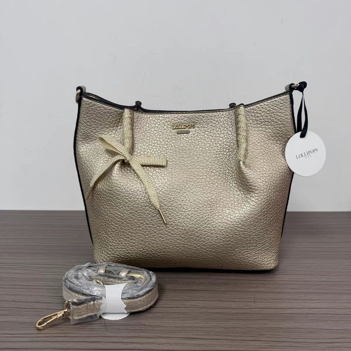 Сумочка из Европы новая, цвет "золото"