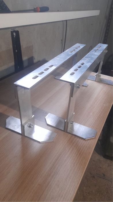 Suporti aer conditionat din aluminiu si otel - testati 140 kg