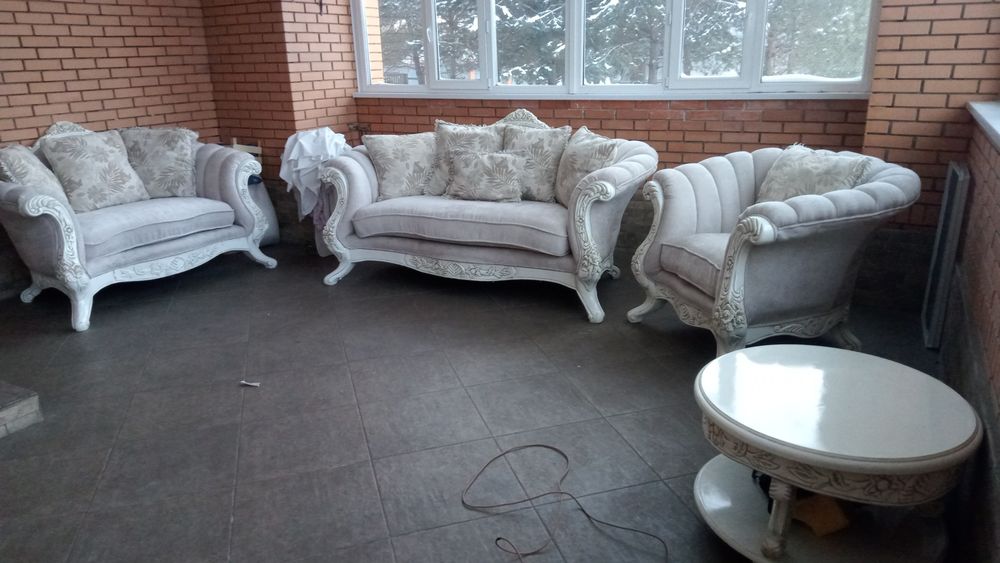 Мягкий уголок ,диван,