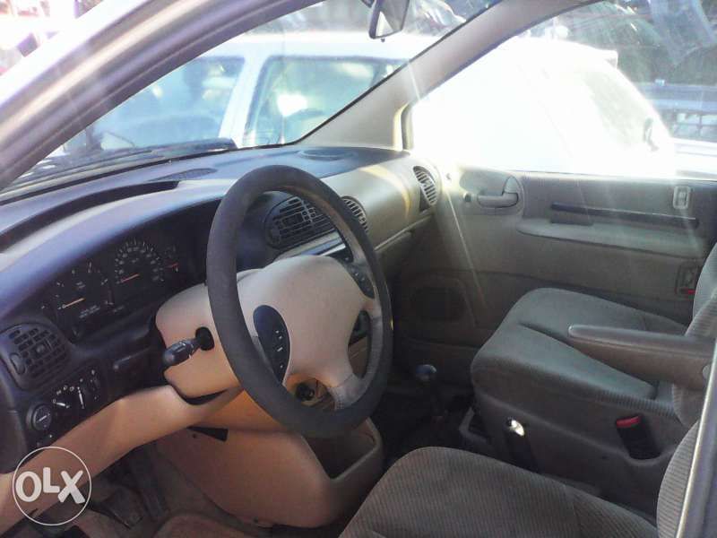 крайслер вояджър 2.5 тд. Chrysler Voyager само на части