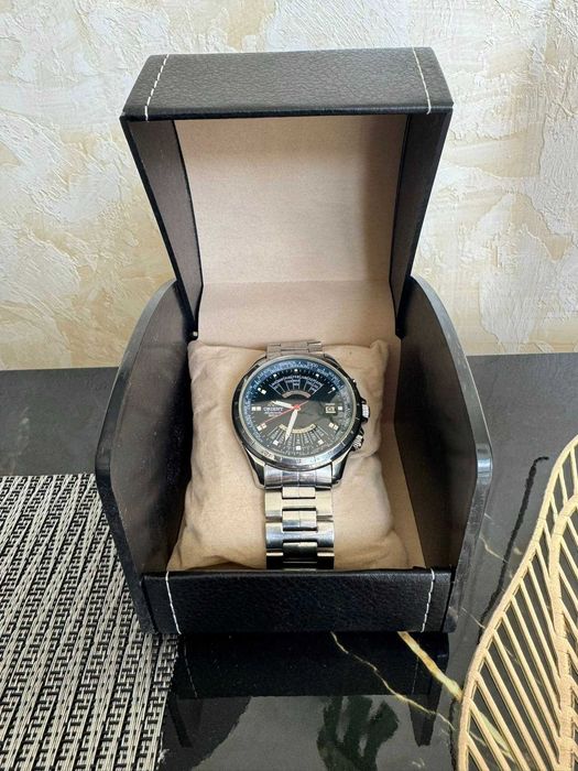 Orient Multi-Year Calendar World Time Automatic – Vintage Japan