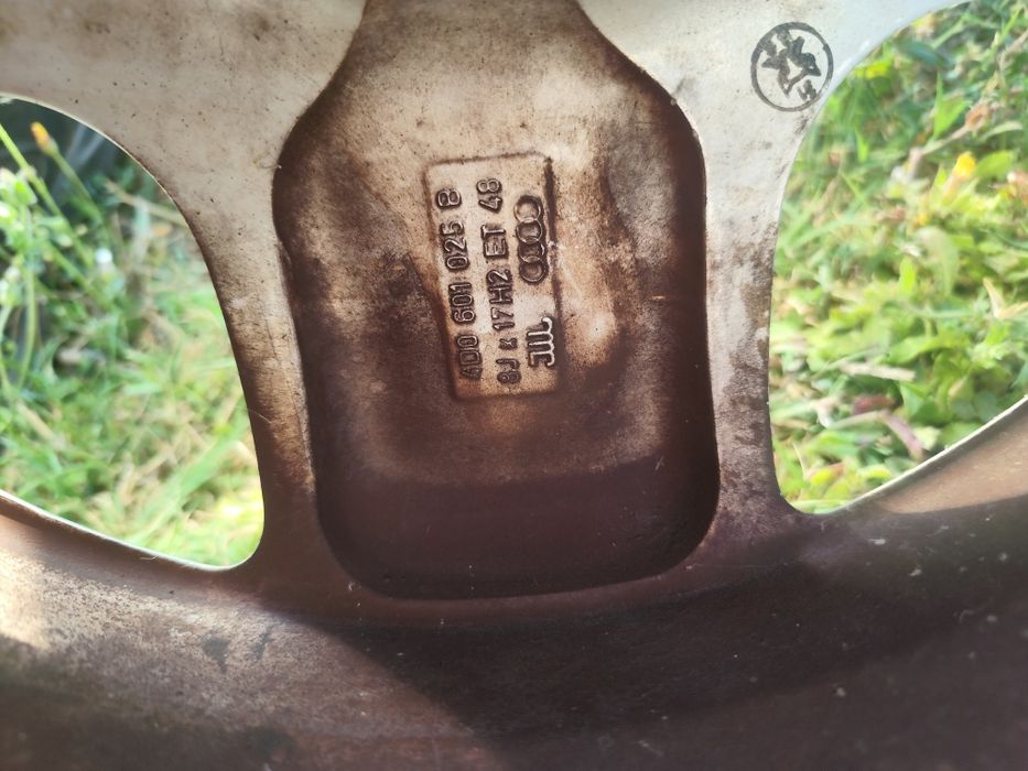 Гуми с джанти 17