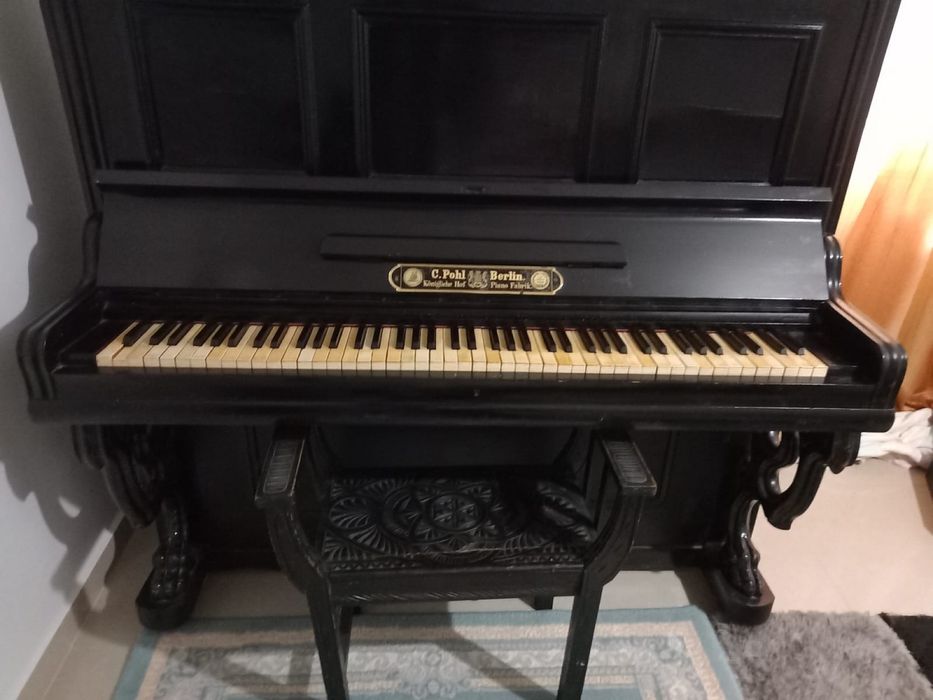 Pianina C Pohl Berlin
