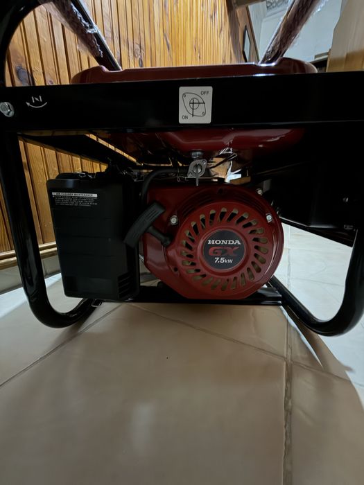 Генератор Honda ECMT7000