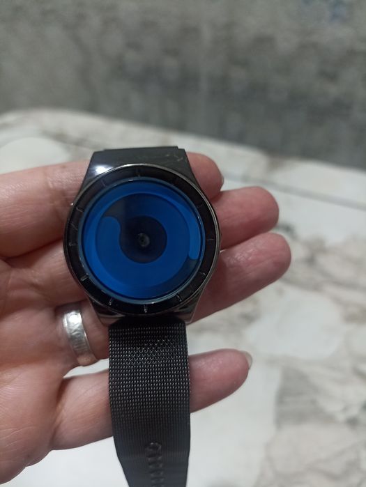 Продам часы. Кварцевые.