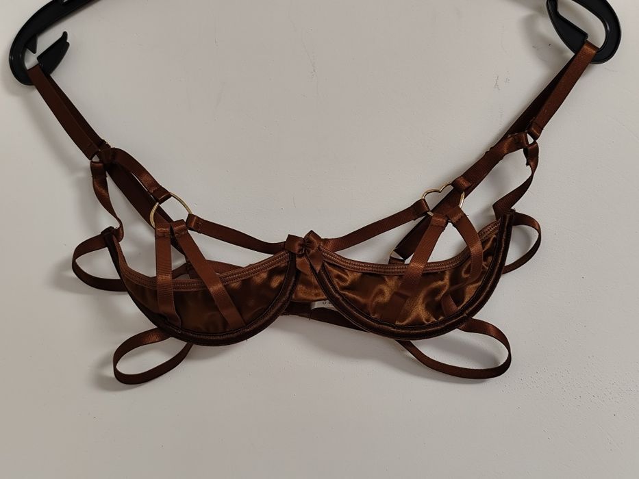 Sutien cu decupaj S