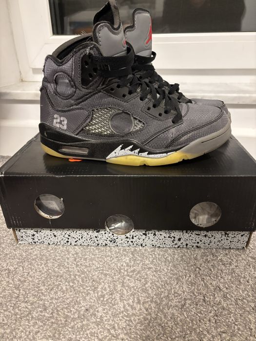 Jordan 5 off white marimea 40