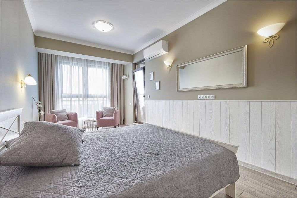 Дава се под наем Тристаен апартамент в Бургас, Зорница - 120 кв.м за 1994.61 € - Снимка #4