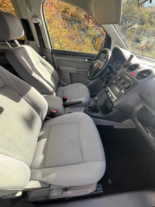 VW Caddy Maxi Life 2.0 Tdi /Climatronic /Scaune incalzite/ Motor: BMM