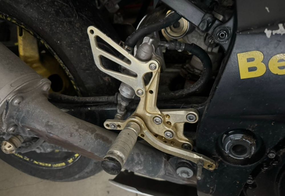 Suzuki GSX-R 600 K2 на ЧАСТИ / gsxr к2 600