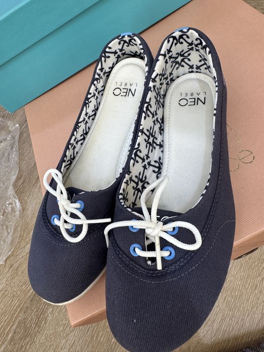 Адидас оригинал кроссовки