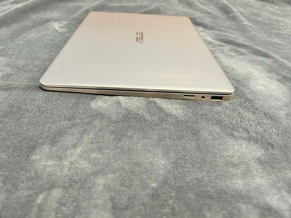 Laptop Asus VivoBook s14 S406U