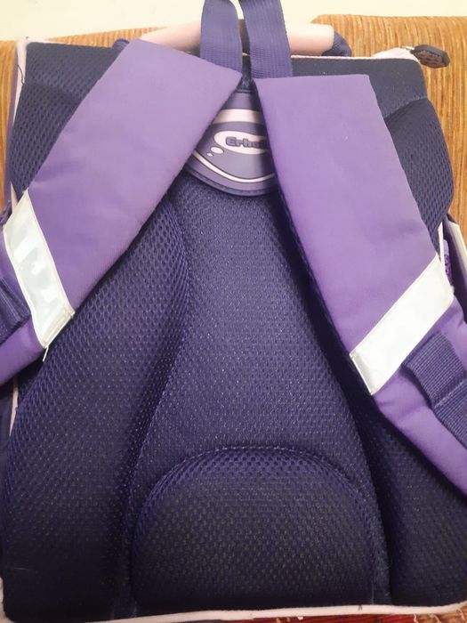 Продается школьная сумка