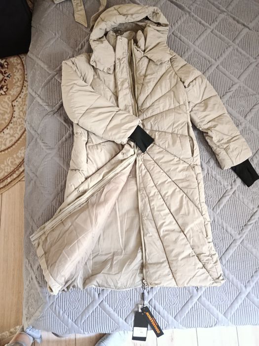 Пуховик новый 5000тг