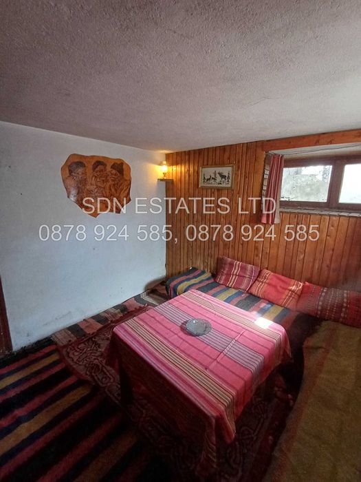 Продава се Четиристаен апартамент в Казанлък - 98 кв.м за 1633 €/кв.м - Снимка #2