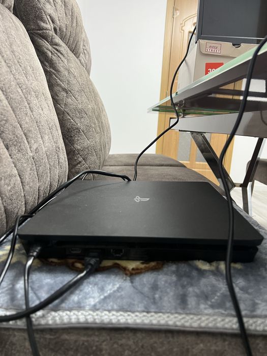 Playstation 2 + FC 24 + GTA 5 + Mortal kombat X + doua manete cu hdmi