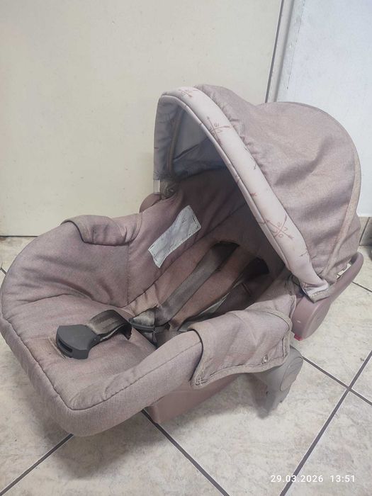 Scoică auto bebeluș + copertină | Ușoară | Sistem prindere sigur