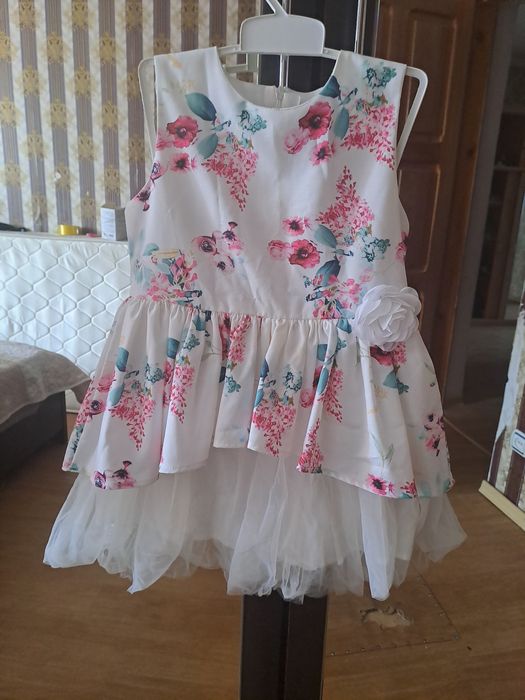 Платья на девочку