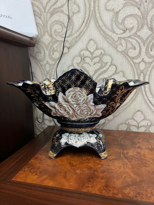 Ваза для фрукт продается