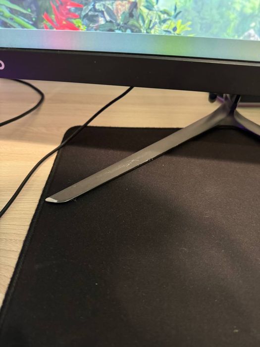 Монитор Lonovo 24