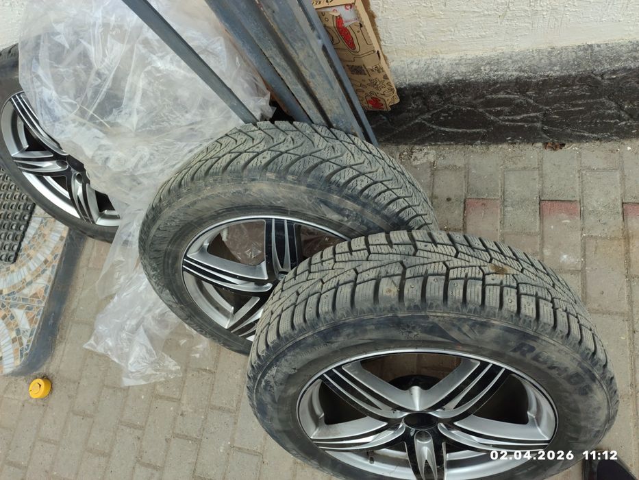Продам диски в комплекте с резиной- шипы