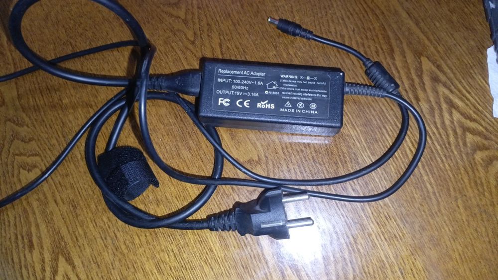 Блок питания для ноутбука 19V 60W