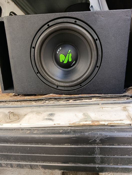 Subwoffer yangı sotiladi