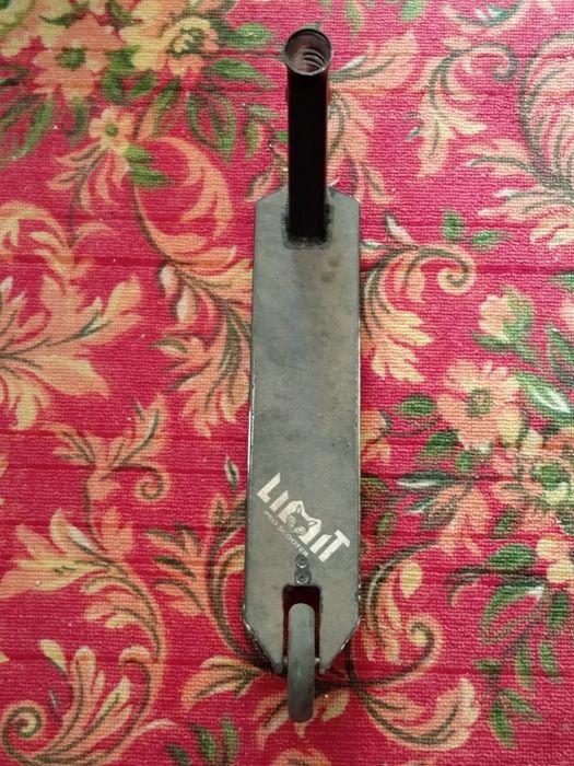 Продам трюковой самокат