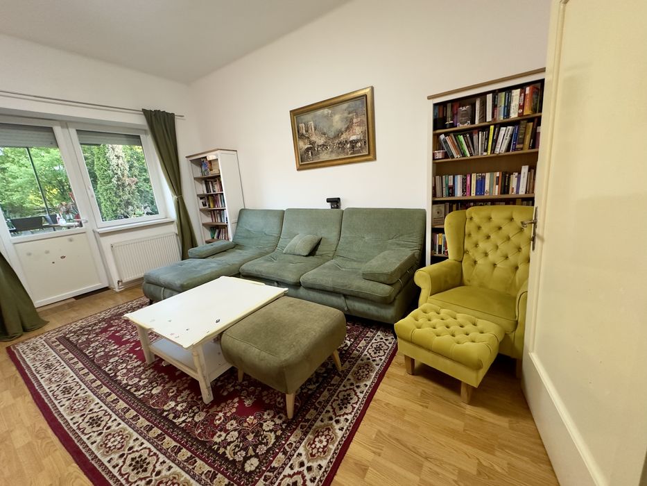 Apartament la casa zona Lupeni