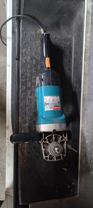 Машина за полиране Makita