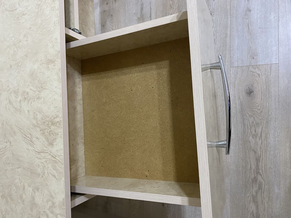 Продам компьютерный стол