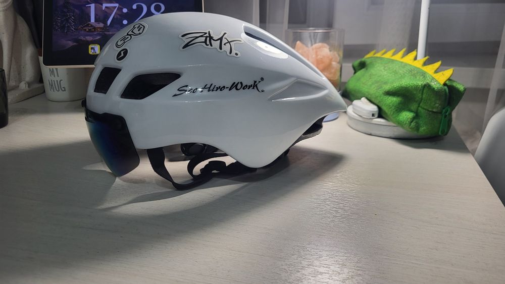 Аэро шлем для велосипеда