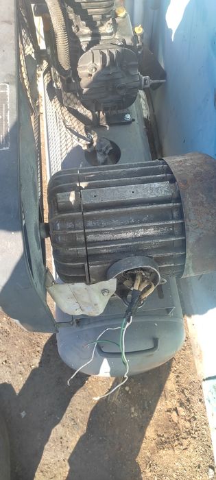 Продам компрессор