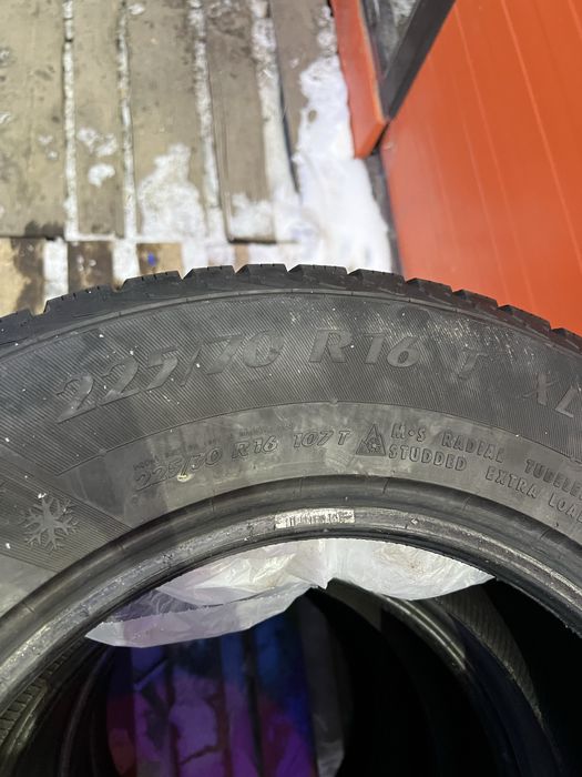 Зимняя резина 225/70/16