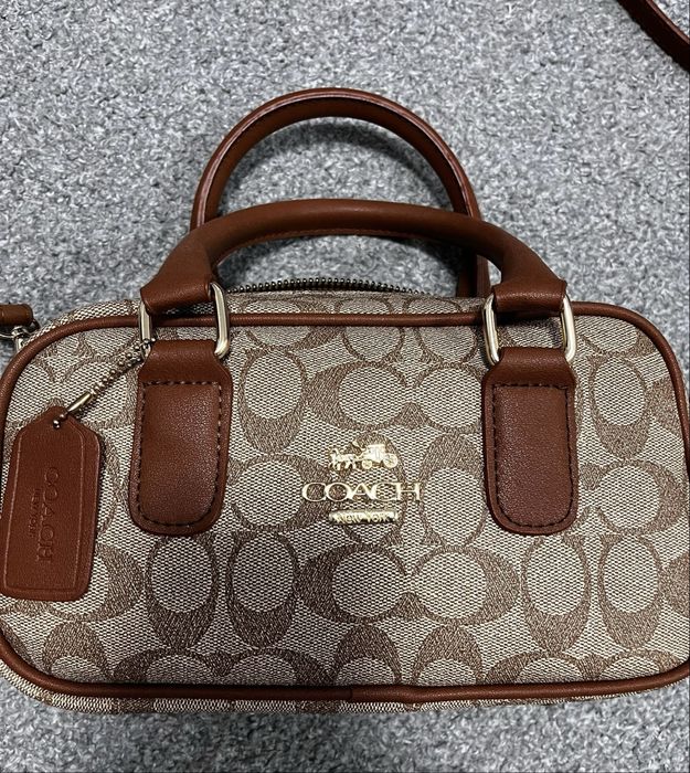 Geanta eleganta Coach