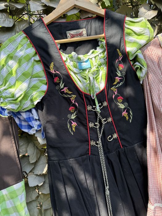 Port austriac, dirndl, Tirol, vesta lana jacheta lana Cluj-Napoca
