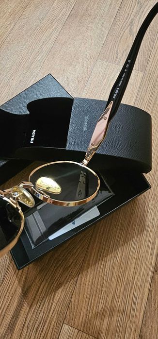 Sunglasses women