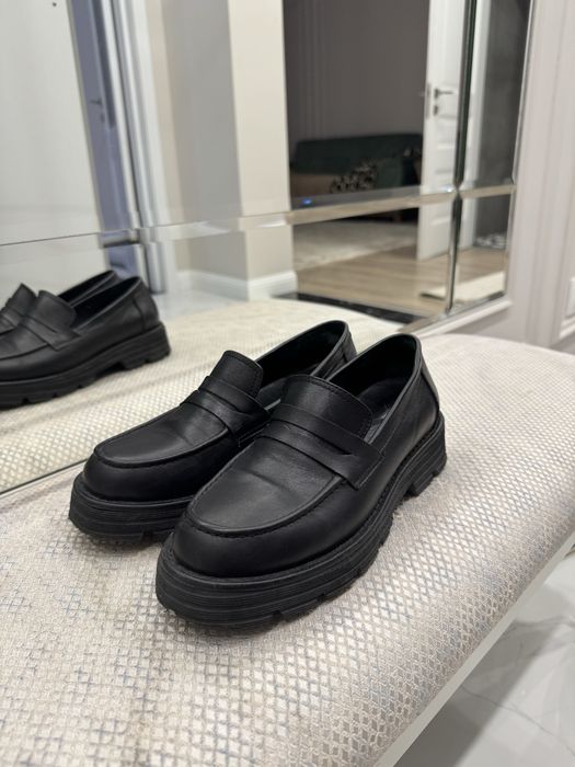 Продам женские лоферы