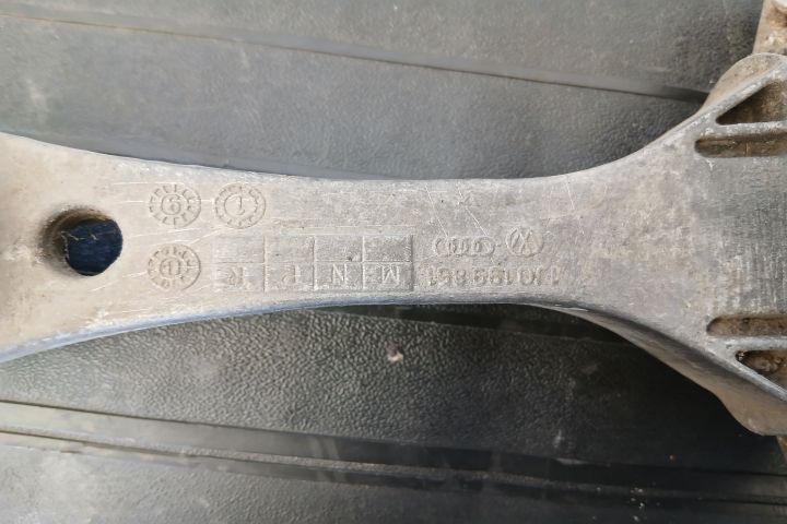 Tampon antibalans 1J0199851 1J0199851 Volkswagen VW Golf a 4-a genera