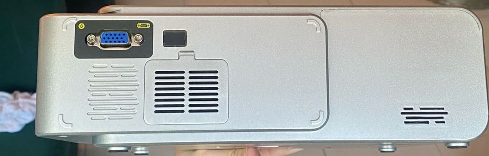 Проектор , домашний кинотетар Android OS