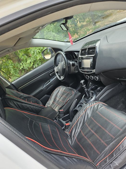 Мицубиши asx 2015г 150 к.с.