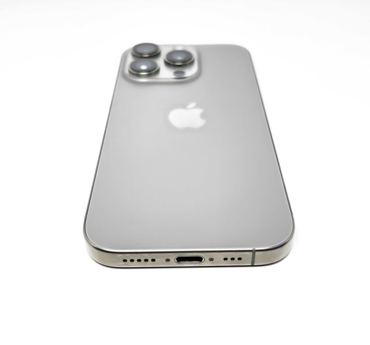 iPhone 16 Pro Max 256GB Natural Titanium