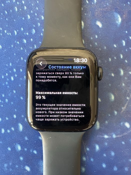 Продам apple watch se2 44mm.
