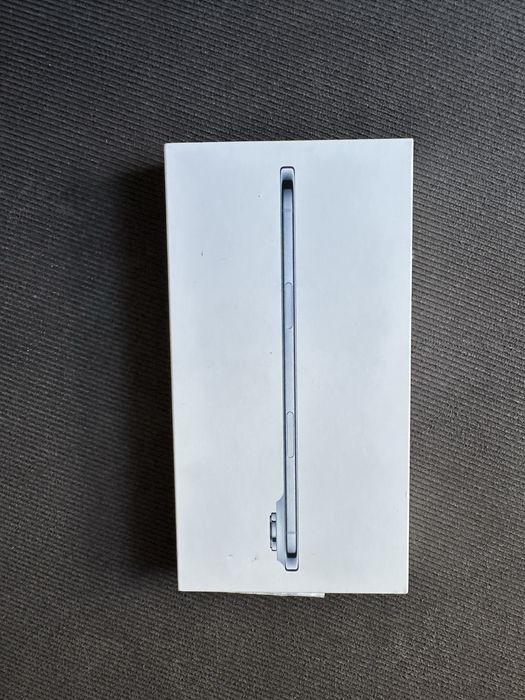 Iphone 17 Air 256 Blue 36m Гаранция