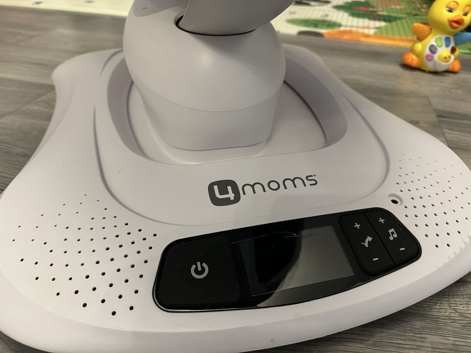 Leagan mamaRoo 4 moms 4