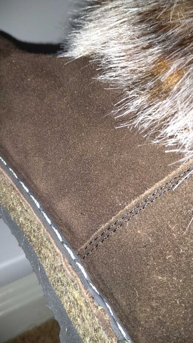 Продам унты женские